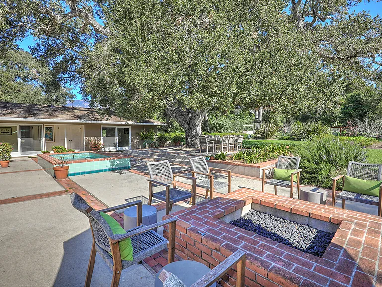 1694 San Leandro Ln — Photo 28