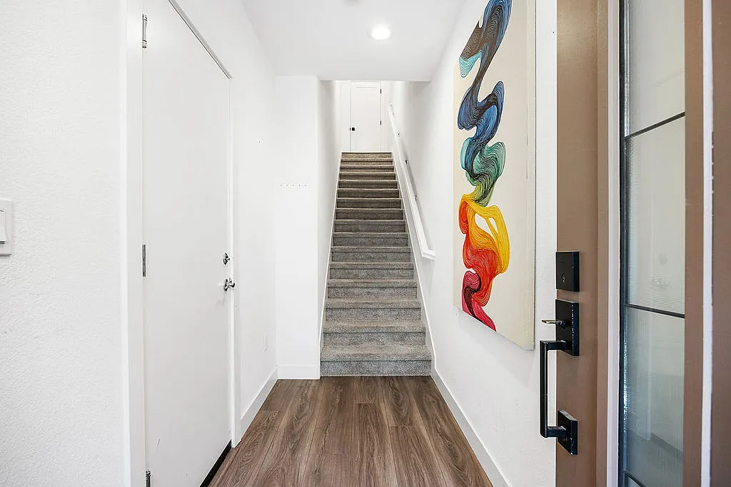 Santa Clara Ave, El Cerrito — Photo 1