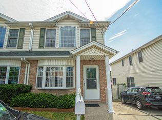 87 Retner St, Staten Island, NY 10305