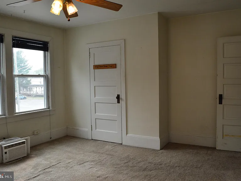 121 Broad St — Photo 15