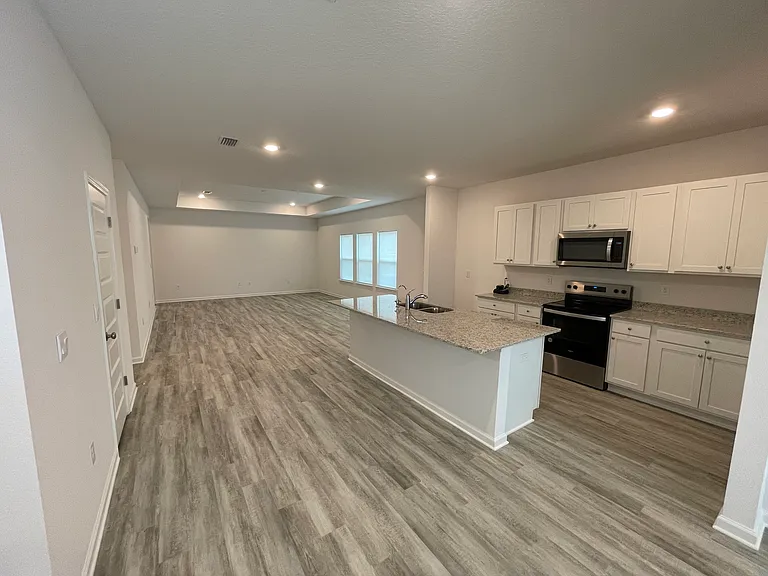 415 Arrowwood Blvd — Photo 6