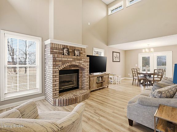 4th image of 7101 Mount Washington Rd