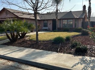 1017 Burlwood Ave, Hanford, CA