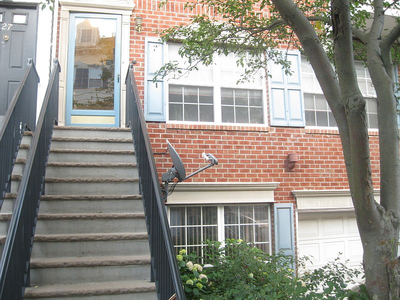 1st image of 28 Krueger Ct