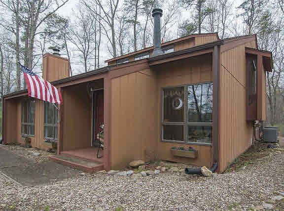 2nd image of 339 Cub Ln