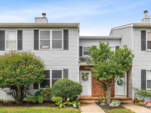 84-84 Brookview Cir, Monroe Township, NJ 08831