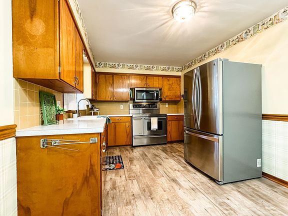 5th image of 1823 Glenmar Dr