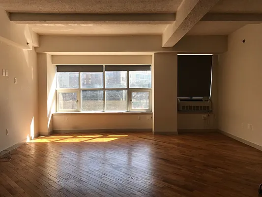 Rented by Pearl Realty Management LLC | media 17