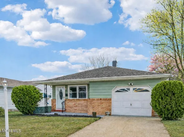 13 Barbados Drive S, Toms River, NJ 08757