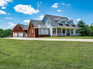 304 Red Oak Ridge Rd, Celina, TN 38551