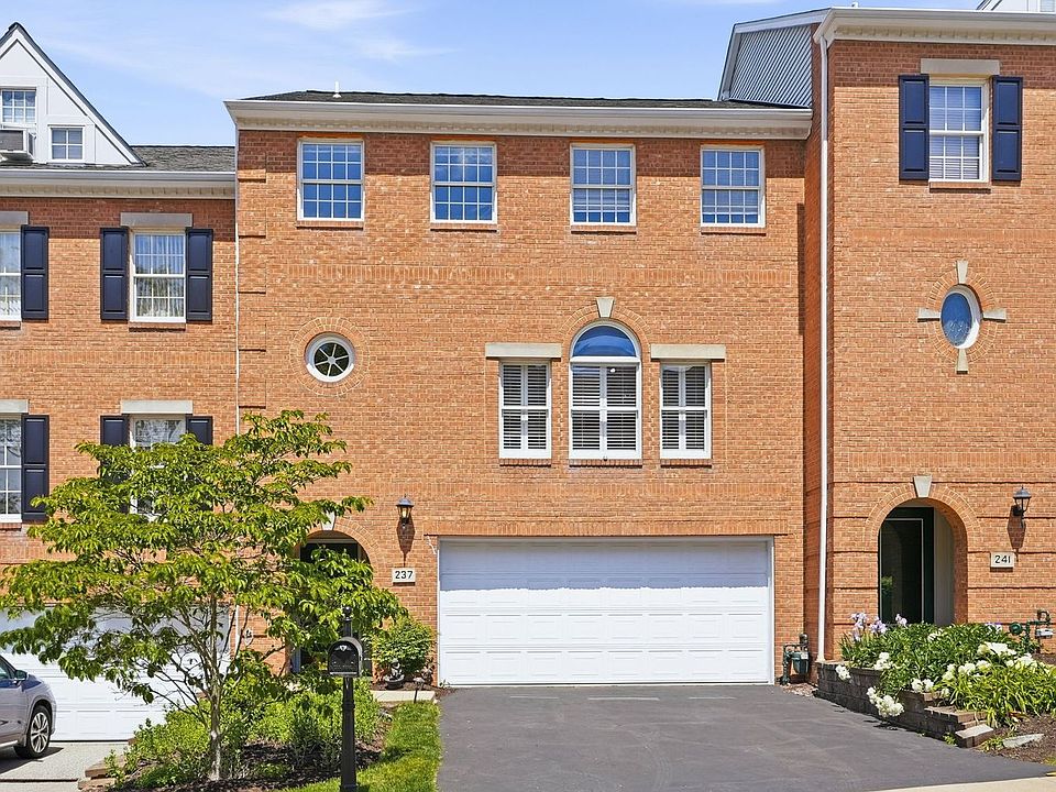 1st image of 237 Merion Dr