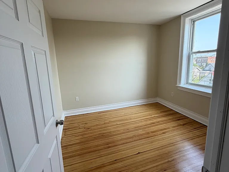 101 73rd St #46 — Photo 15