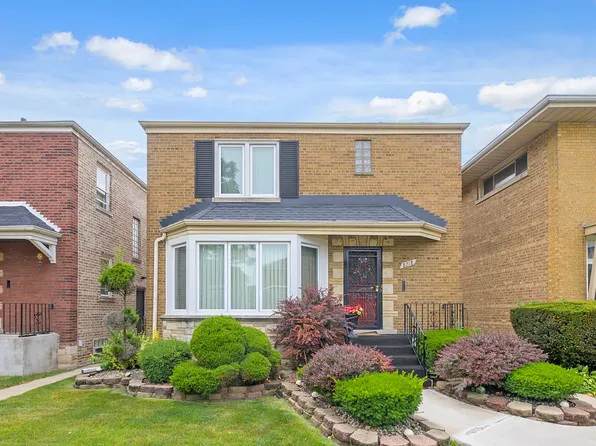 8218 S Kingston Ave, Chicago, IL 60617