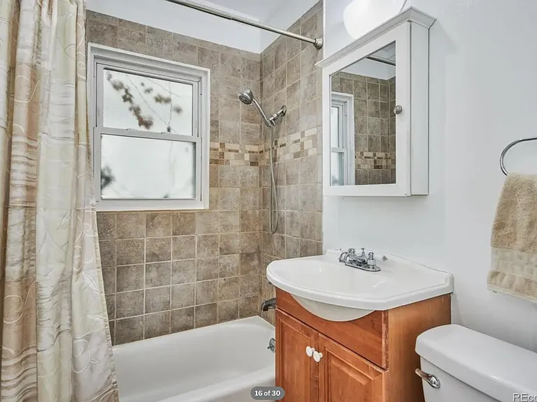 4640 Bryant St — Photo 24