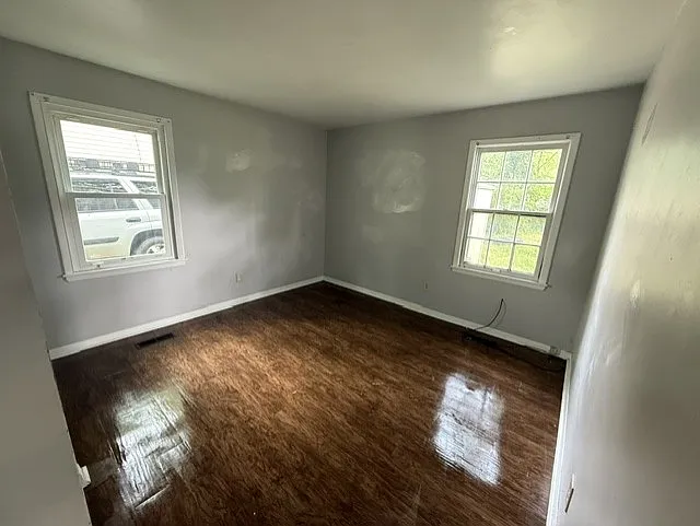 3 bed, 1008 sqft, $900 — Photo 3