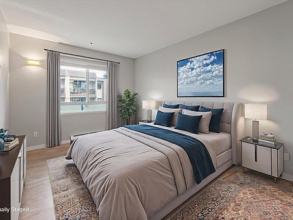 3rd image of 8680 Lansdowne Rd #204