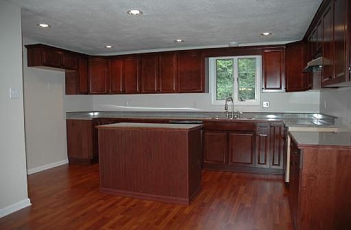 2nd image of 4412 Birchwood Ln