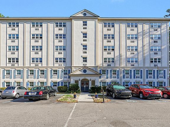 4th image of 6850 Blue Heron Blvd. #106