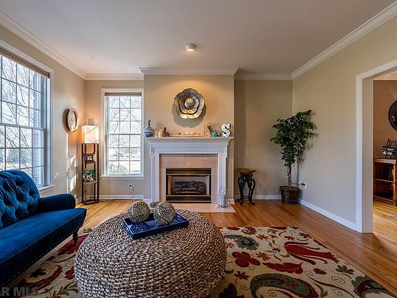 5th image of 2440 Chatham Ct