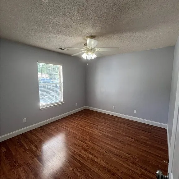 7308 Mayer Ave — Photo 10