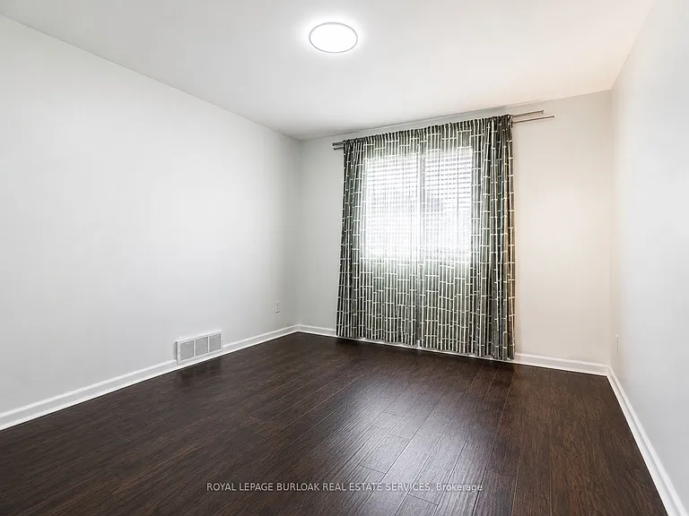 723 Hyde Rd — Photo 15