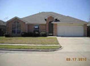 6004 Harwood Crossing Dr, Arlington, TX 76018