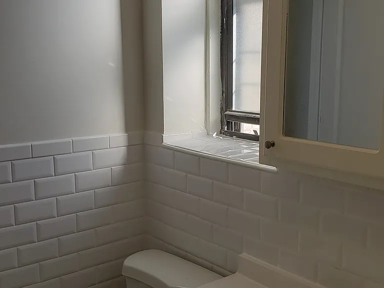 2245 E 19th St #D7 — Photo 12