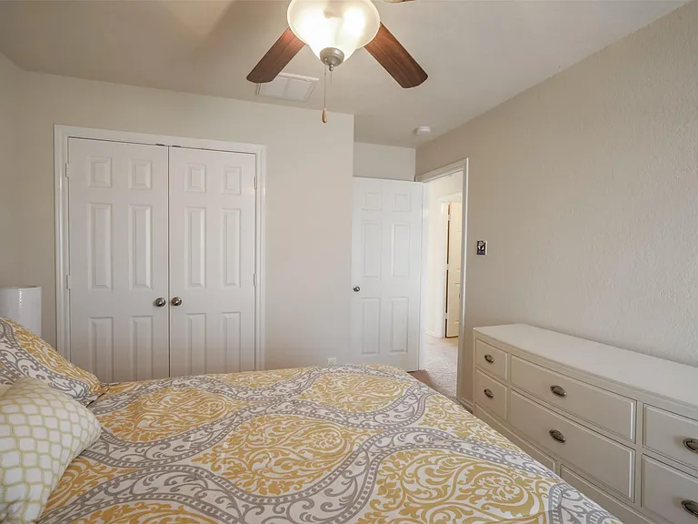 8730 Sunny Gallop Dr — Photo 35
