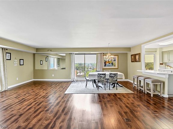 3rd image of 12500 Edgewater Dr APT 1201