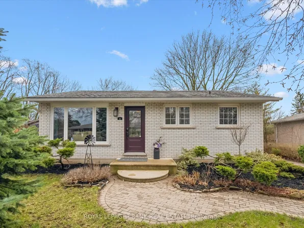 11 Argyle Dr, Guelph, ON N1G 2P1