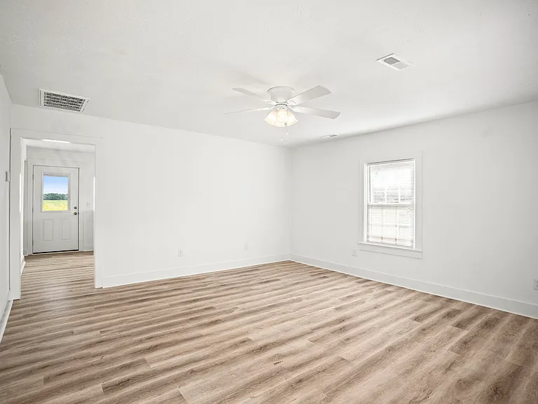 7230 Highway 49 E — Photo 10