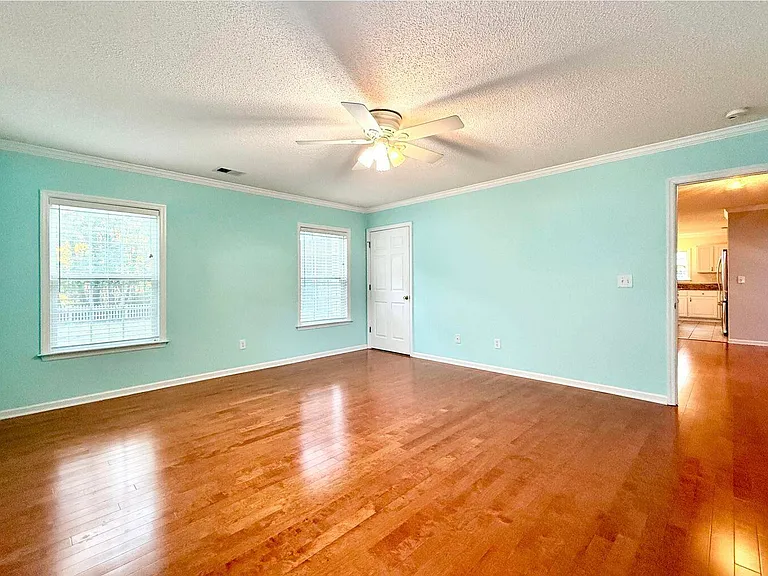 108 Willowbend Ln — Photo 11