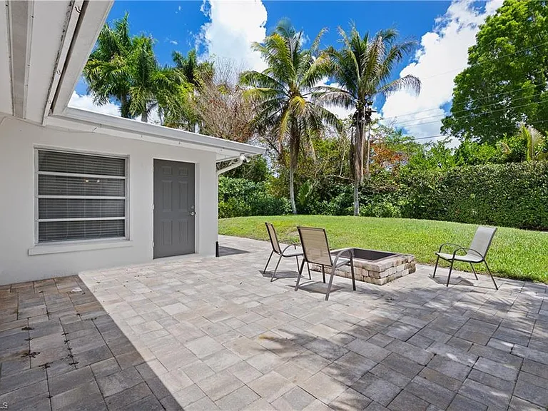 1051 Cypress Woods Dr — Photo 21