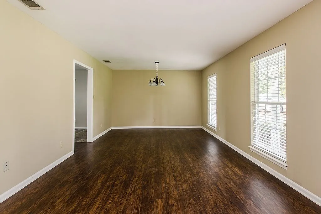 213 Cherokee Trail - 213 Cherokee Trail — Photo 4