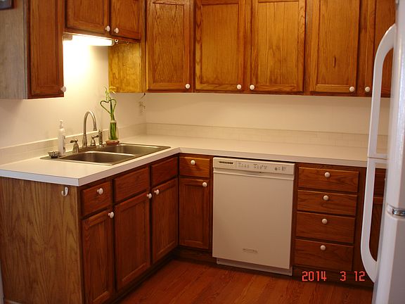 5th image of 1004 Cloverdale Dr