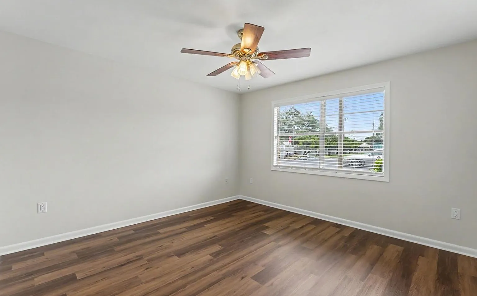 2 bed, 1783 sqft, $1,990 — Photo 4
