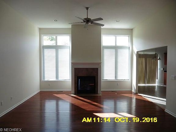 4th image of 27450 Tinkers Valley Dr