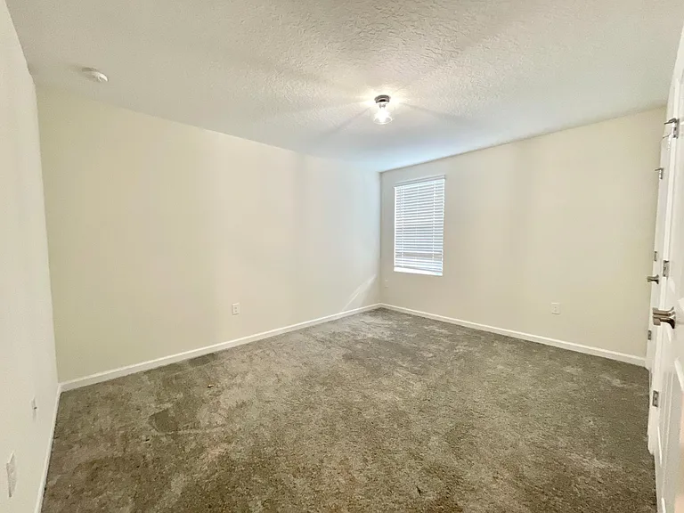 4424 Blackbird St — Photo 15