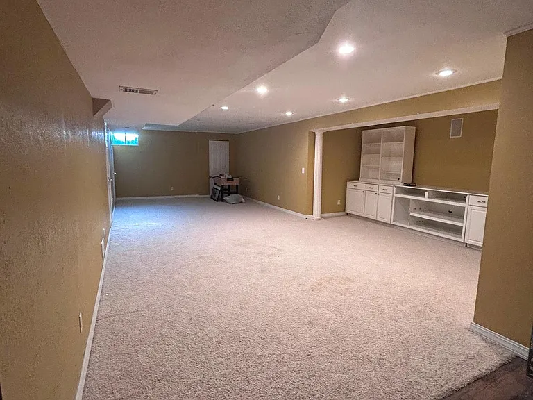 15317 Lowell Ave — Photo 23