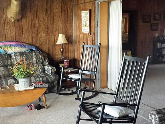 4th image of 1044 County Road 457