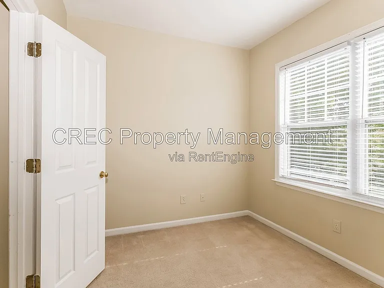 105 Barberry St — Photo 12