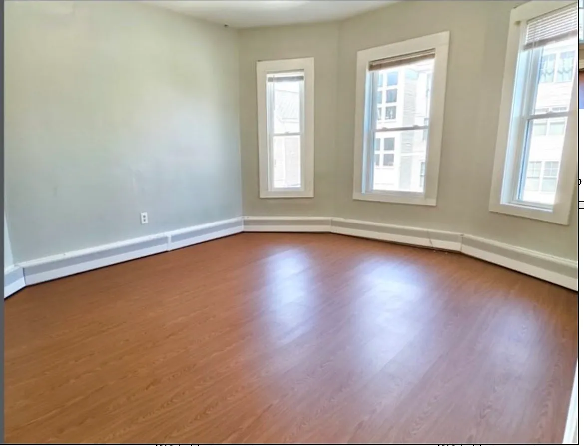553 Dorchester Avenue - 1 — Photo 3