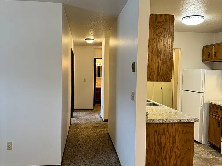 Silver Leaf Apartments — Photo 31