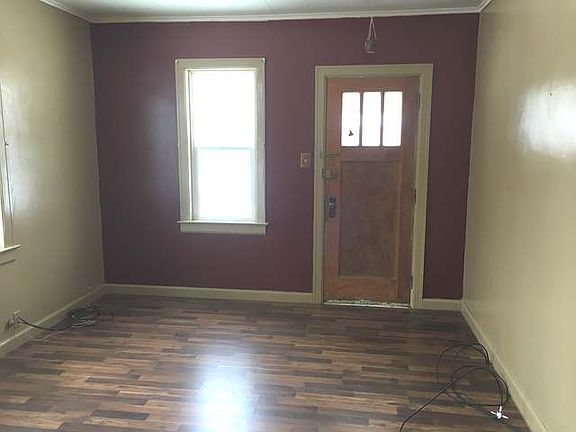 5th image of 729 Cherry St
