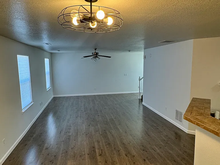 886 Ponderosa Ln — Photo 9