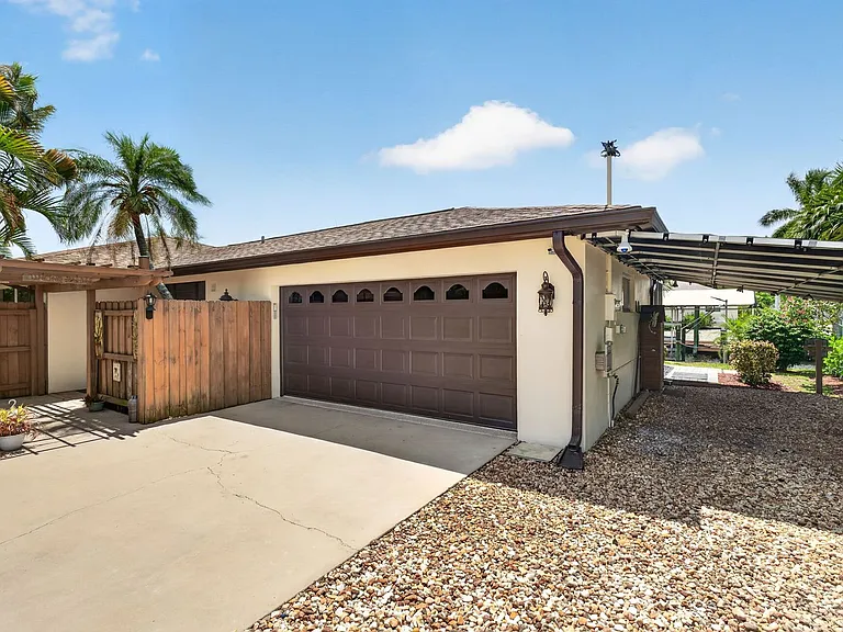 4419 N Pacific Cir — Photo 31