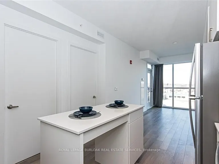 5240 Dundas St #B505 — Photo 7