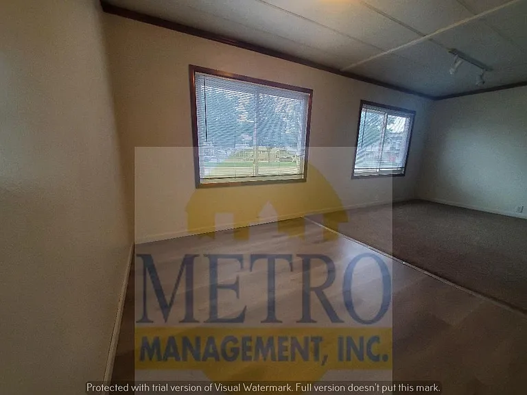 8888 W Irving St — Photo 3