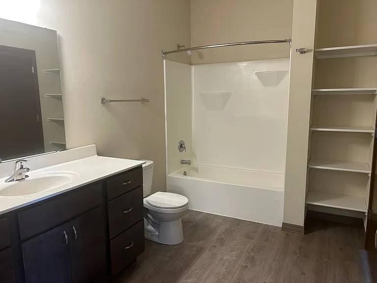 Madison Apartments — Photo 56