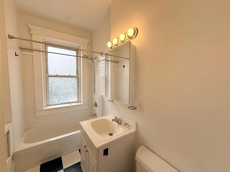 74 Kirkland St #21 — Photo 8